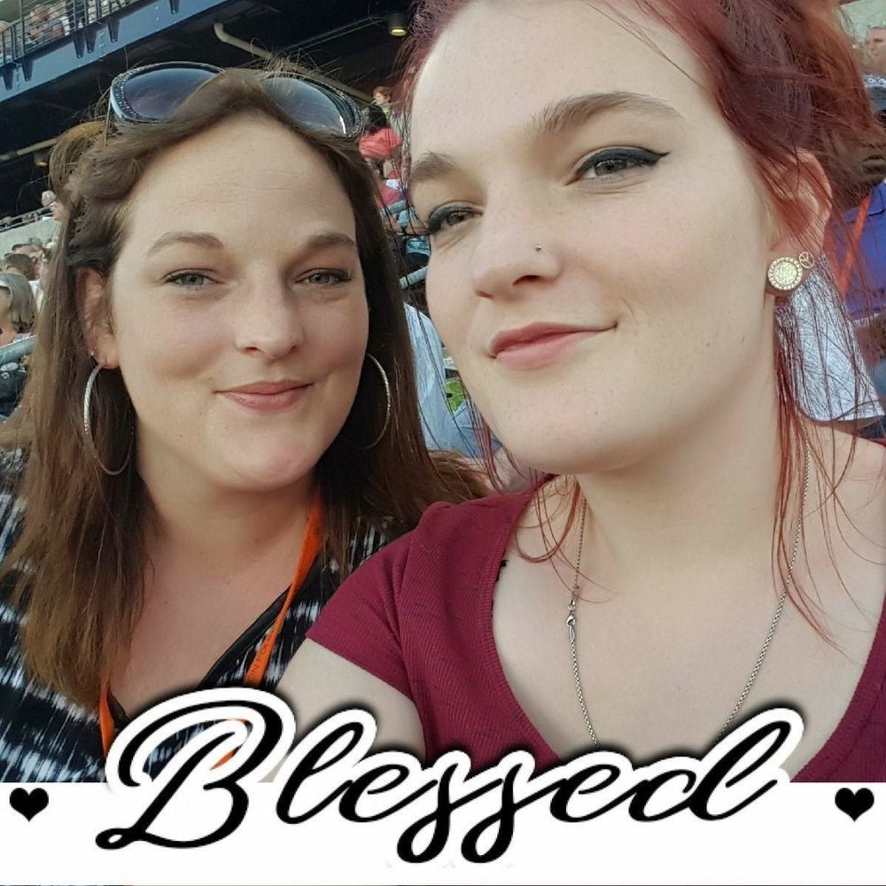 Meet your Posher, Carly